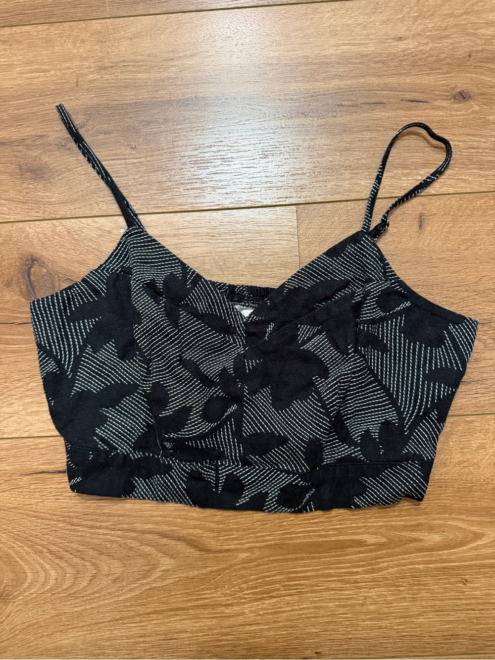 Universal Thread Black Floral Cropped Cami